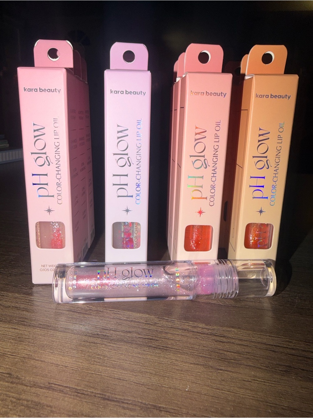Kara Beauty pH glow Color-Changing Lip Oil — Pink